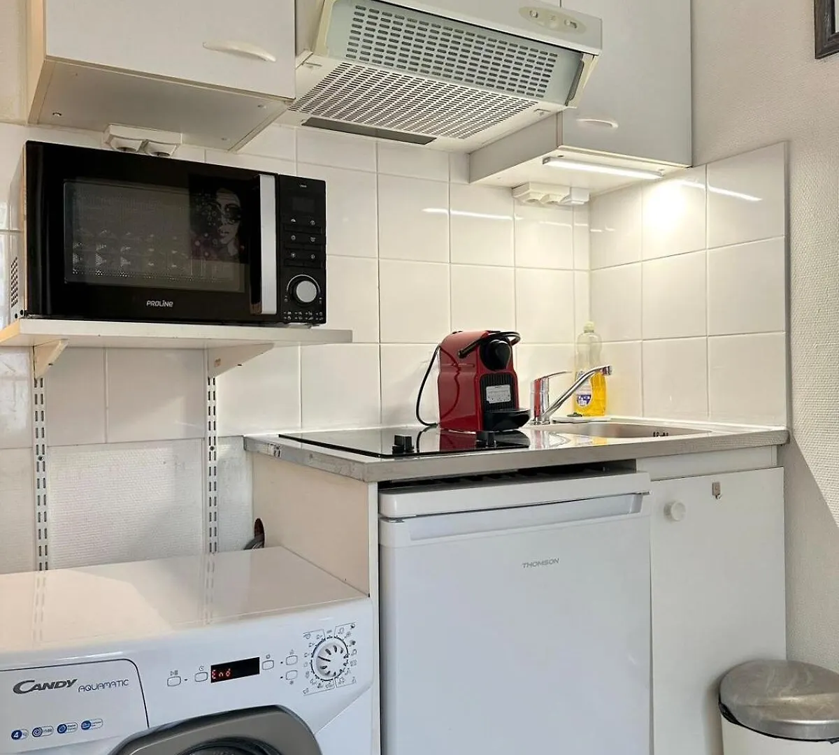 Chic Apt In Central Paris Ecouffes In Marais France