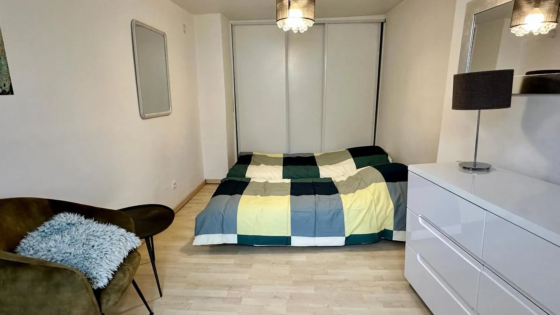 Chic Apt In Central Paris Ecouffes In Marais