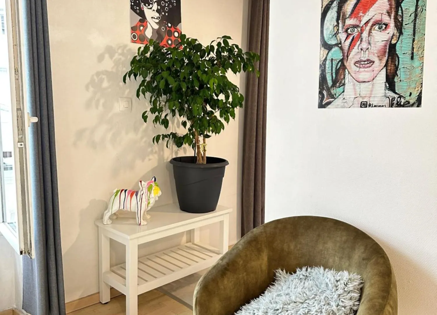 Chic Apt In Central Paris Ecouffes In Marais Apartment